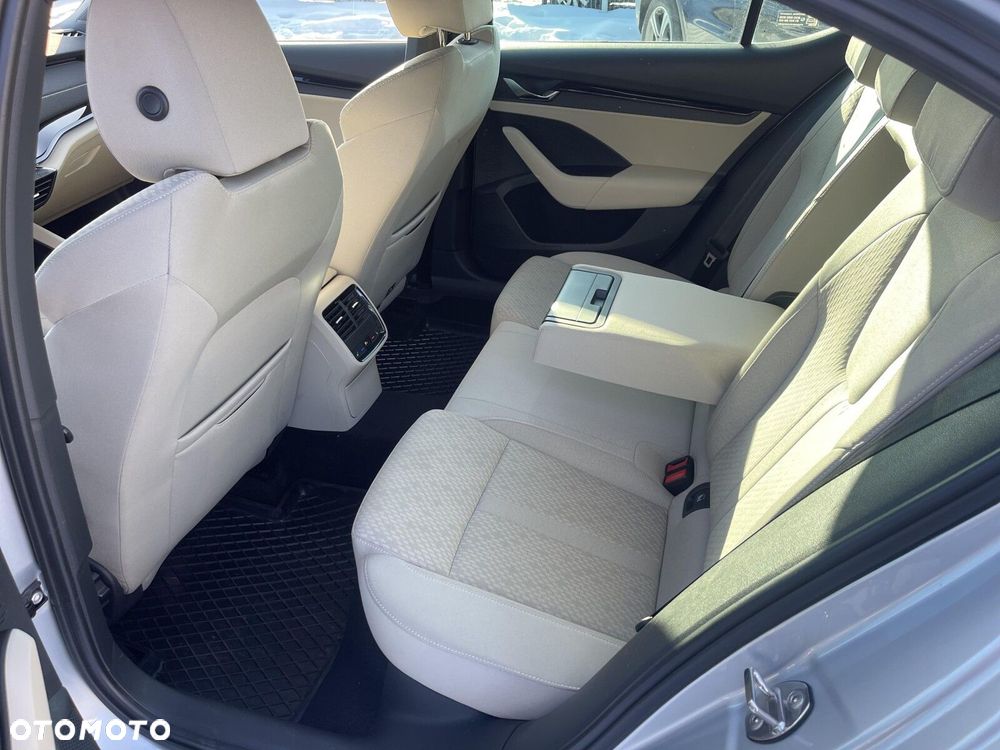 Skoda Octavia 2.0 TDI 4x4 Style DSG - 20