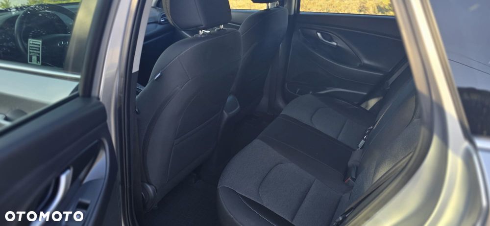 Hyundai i30 1.6 T-GDI Smart DCT - 11