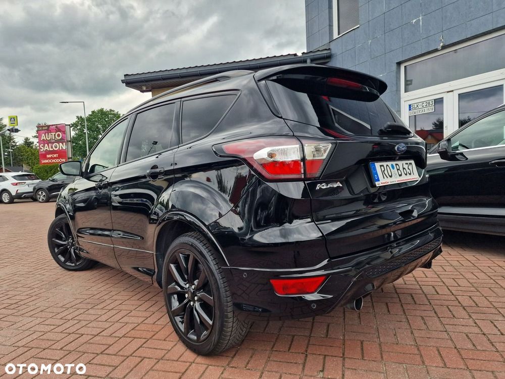 Ford Kuga 1.5 EcoBoost 2x4 ST-Line - 9