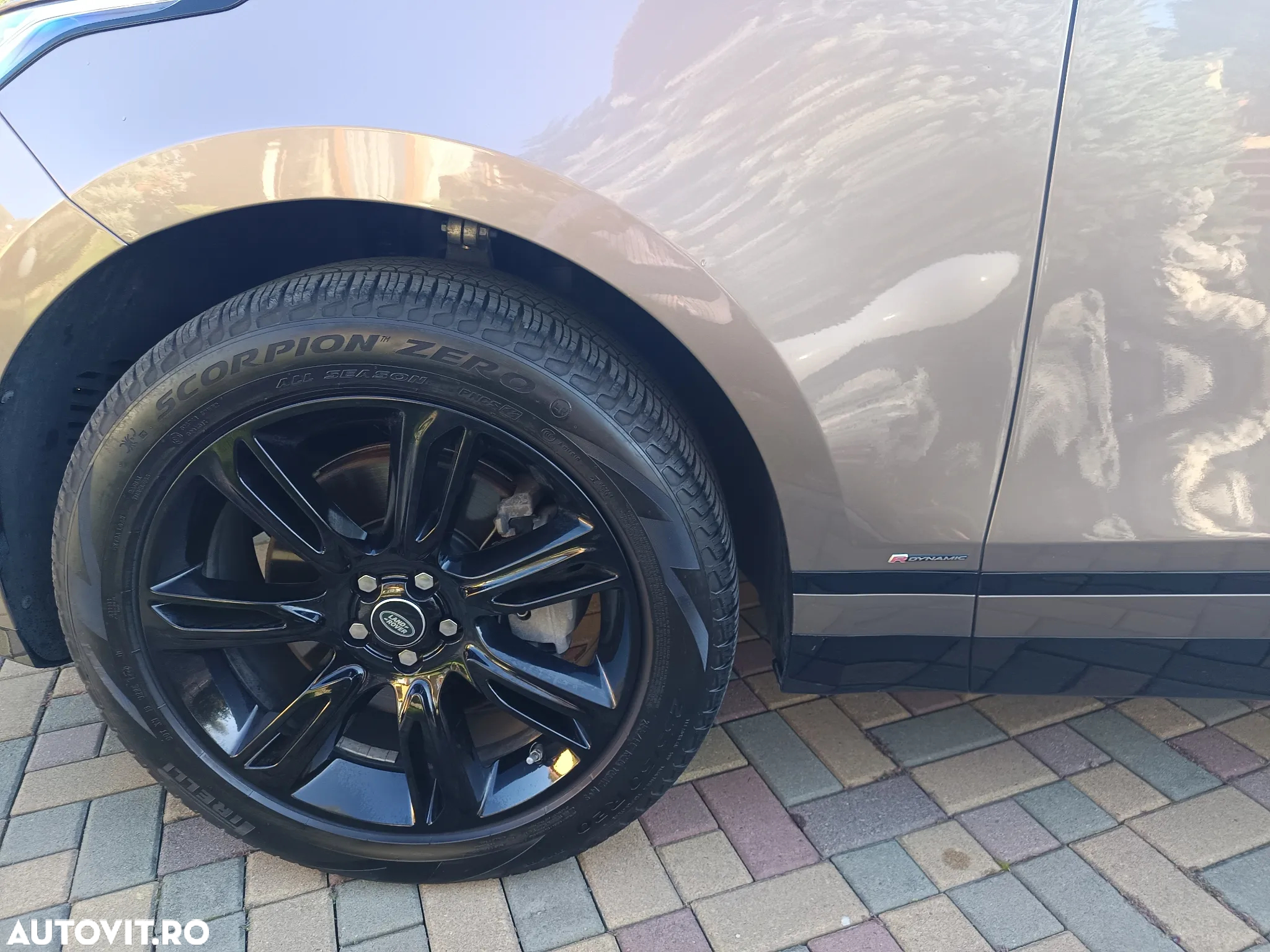 Land Rover Range Rover Velar 2.0 R-Dynamic S - 13
