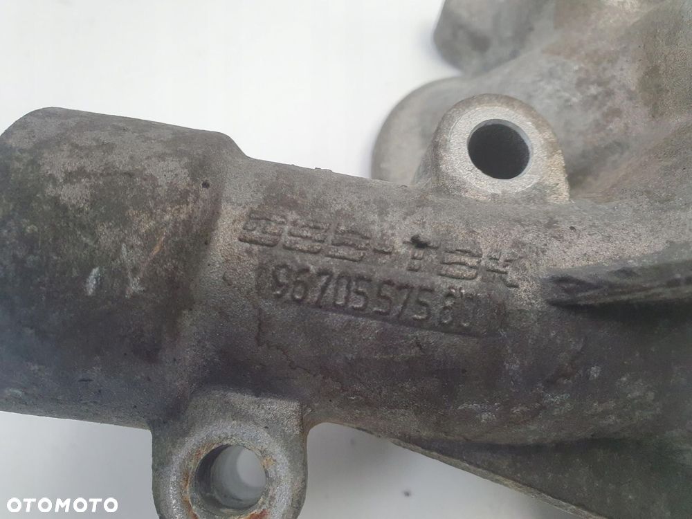 Citroen C5 III 2.0 16V RFJ OBUDOWA POMPY WODY pompa wody 9670557580 - 7