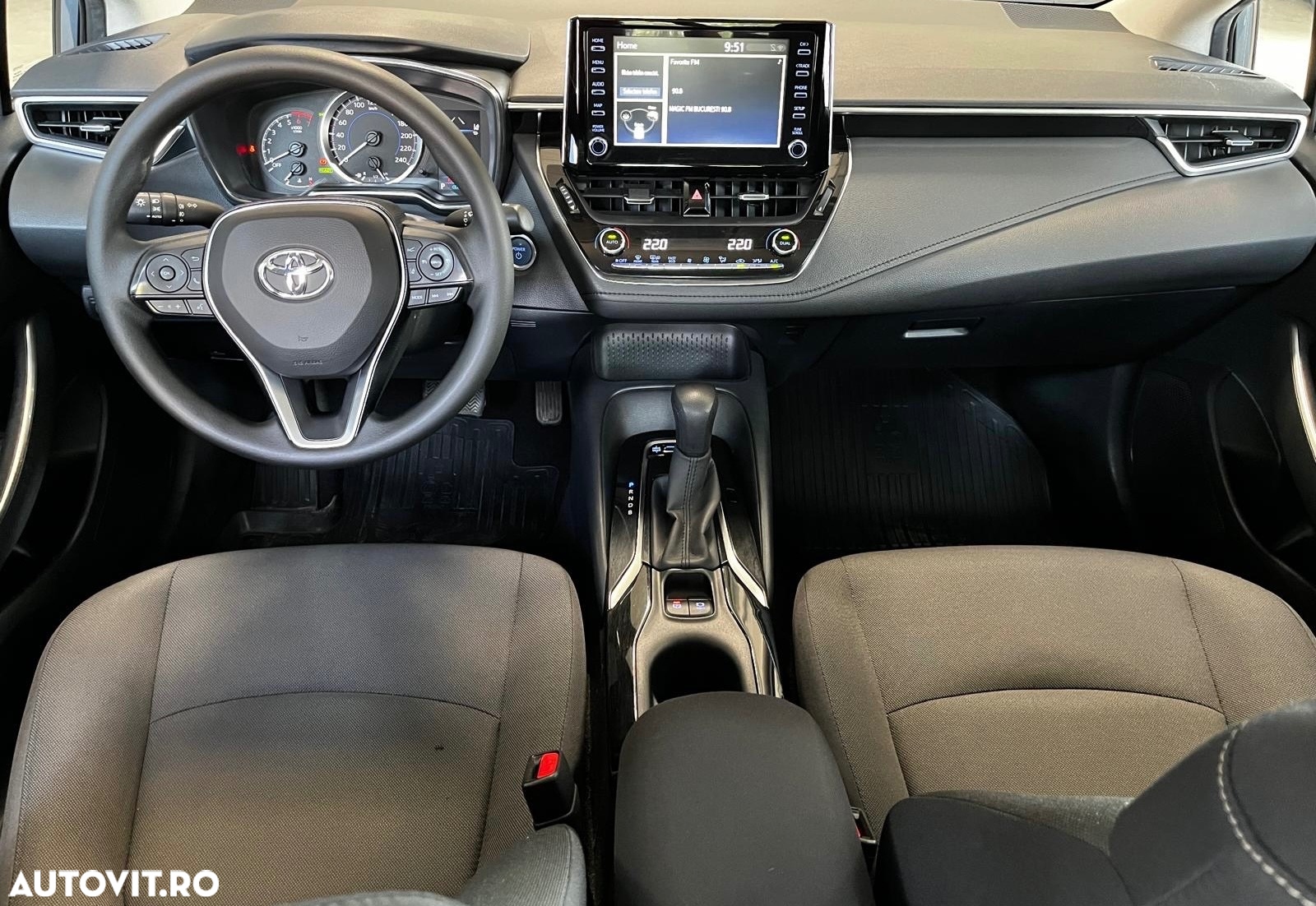 Toyota Corolla 1.8 HSD Business - 9