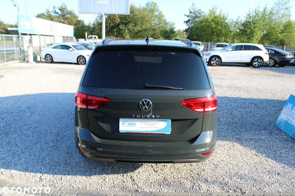 Volkswagen Touran - 7
