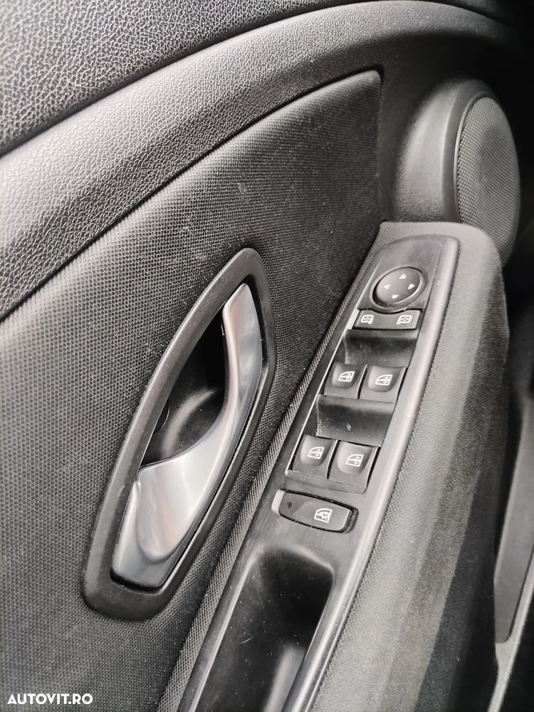 Renault Megane - 8