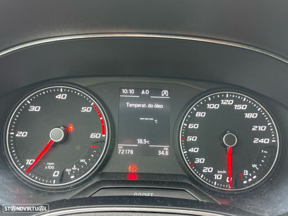 SEAT Arona 1.6 TDI Xcellence — fotografia 3