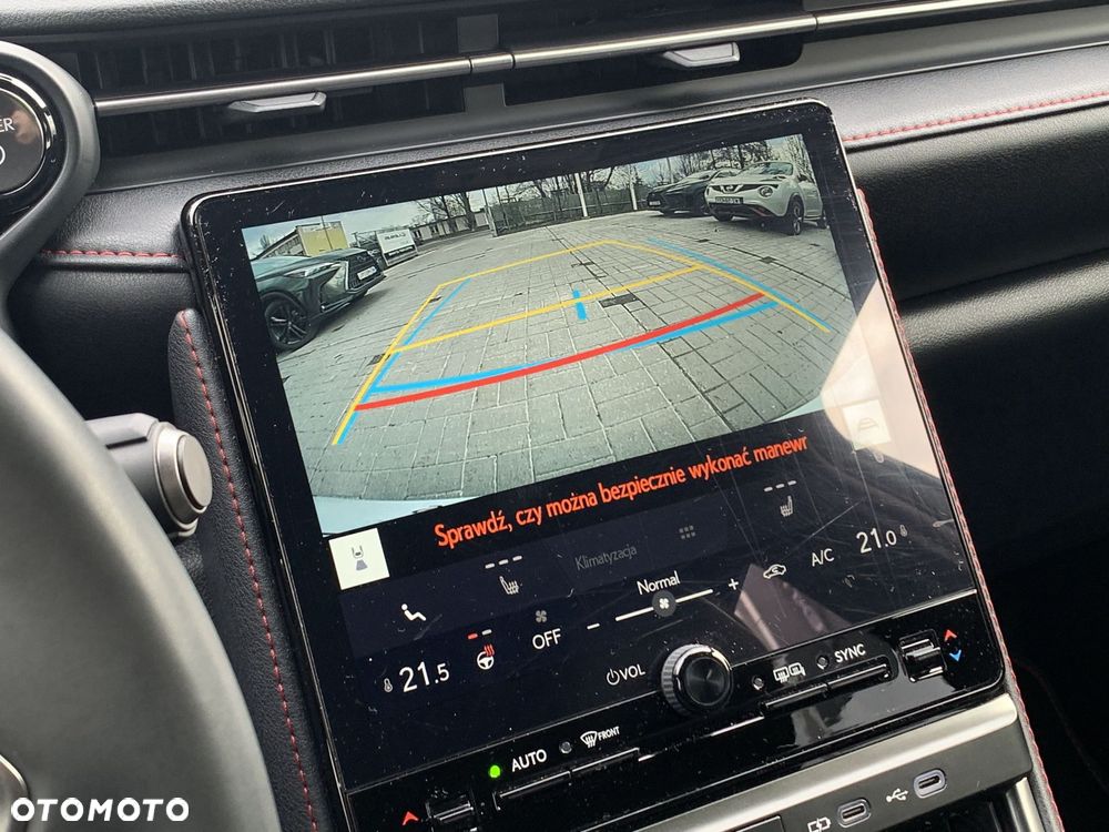 Lexus LBX 1.5 Hybrid Emotion - 22