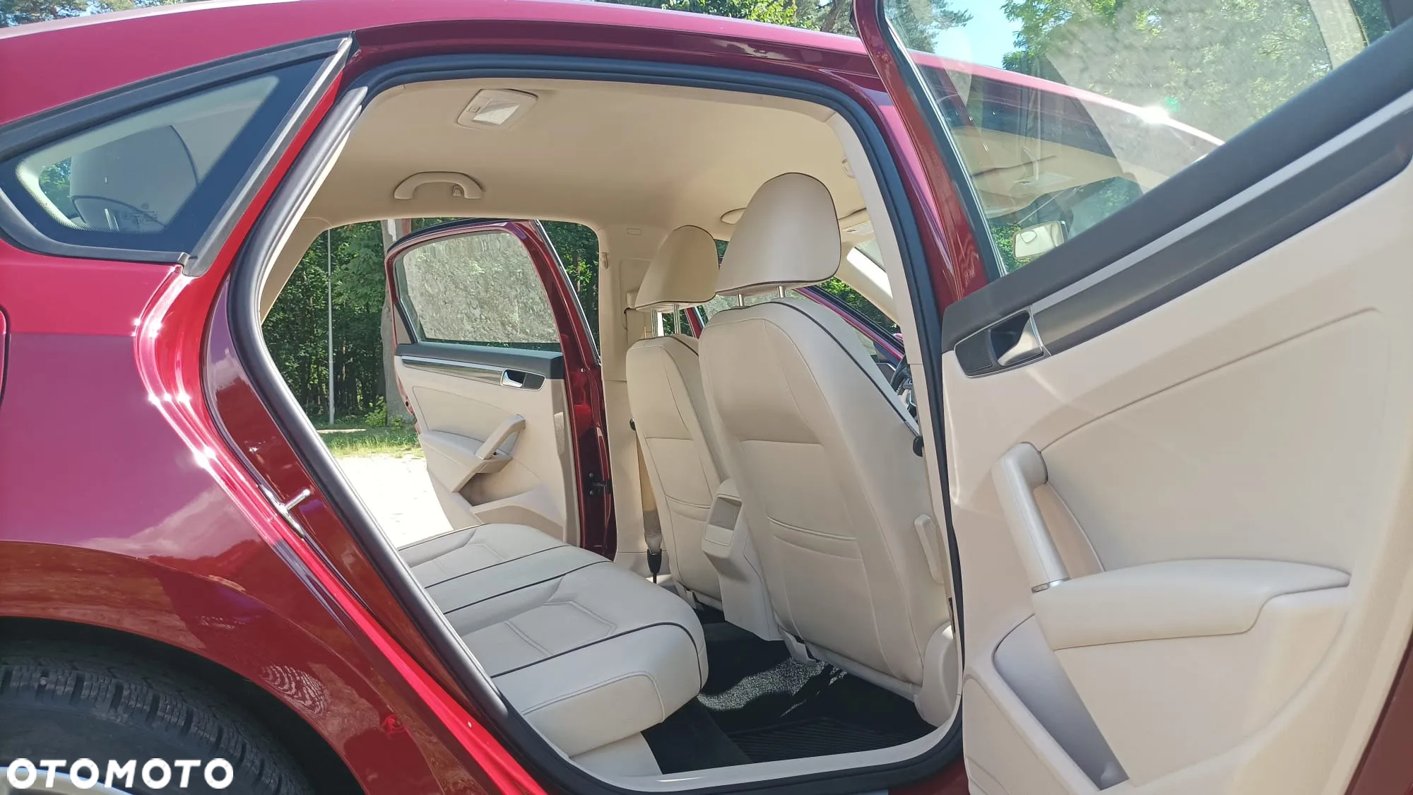 Volkswagen Passat - 22