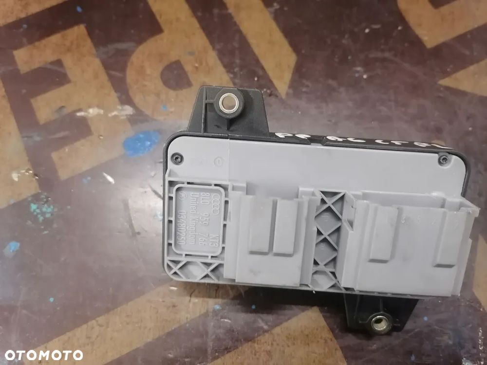 Przełącznik Regulacji Fotela L Lub P Góra Dół Audi A6 C5 A3 8L - 4