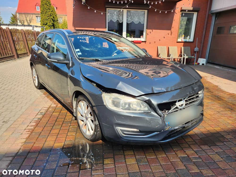 Volvo V60 D4 Geartronic Summum - 6