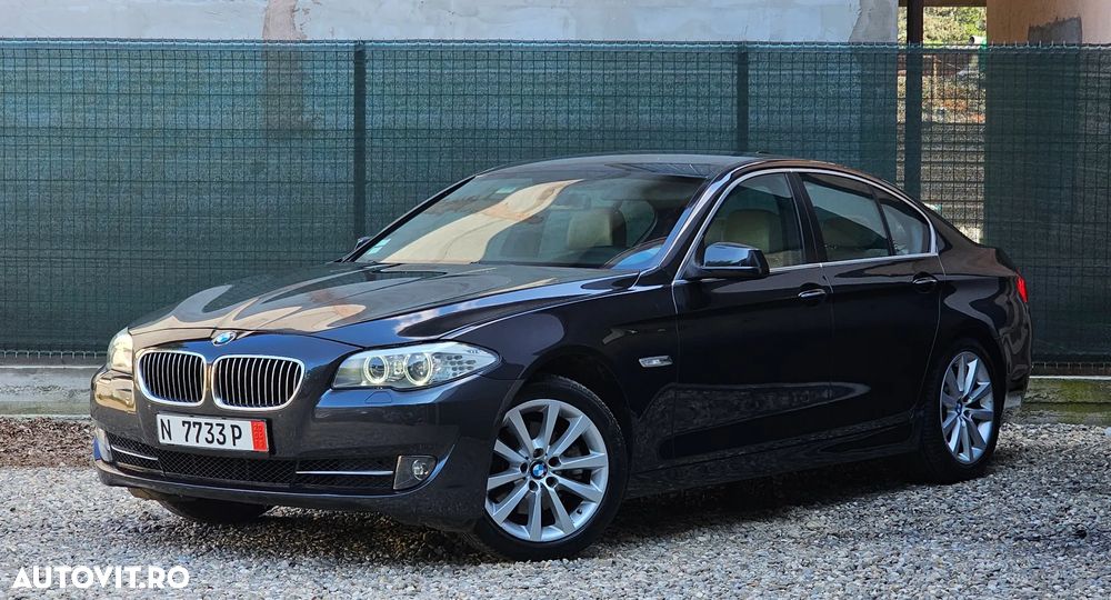 BMW Seria 5 520d Aut. Luxury Line - 1