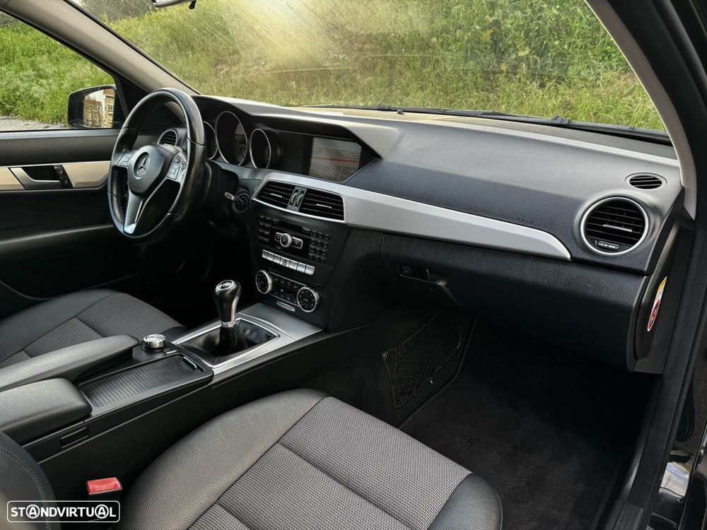 Mercedes-Benz C 250 CDi Avantgarde BlueEfficiency - 22