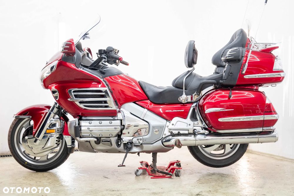 Honda GL - 9