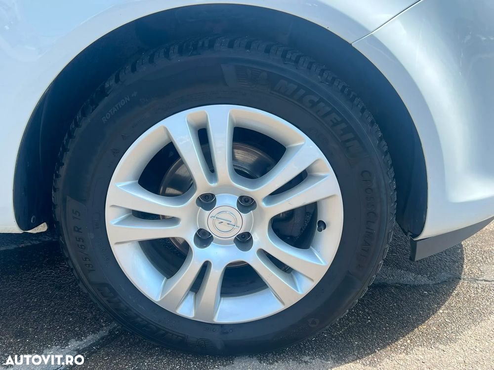 Opel Corsa 1.4 Cosmo - 6