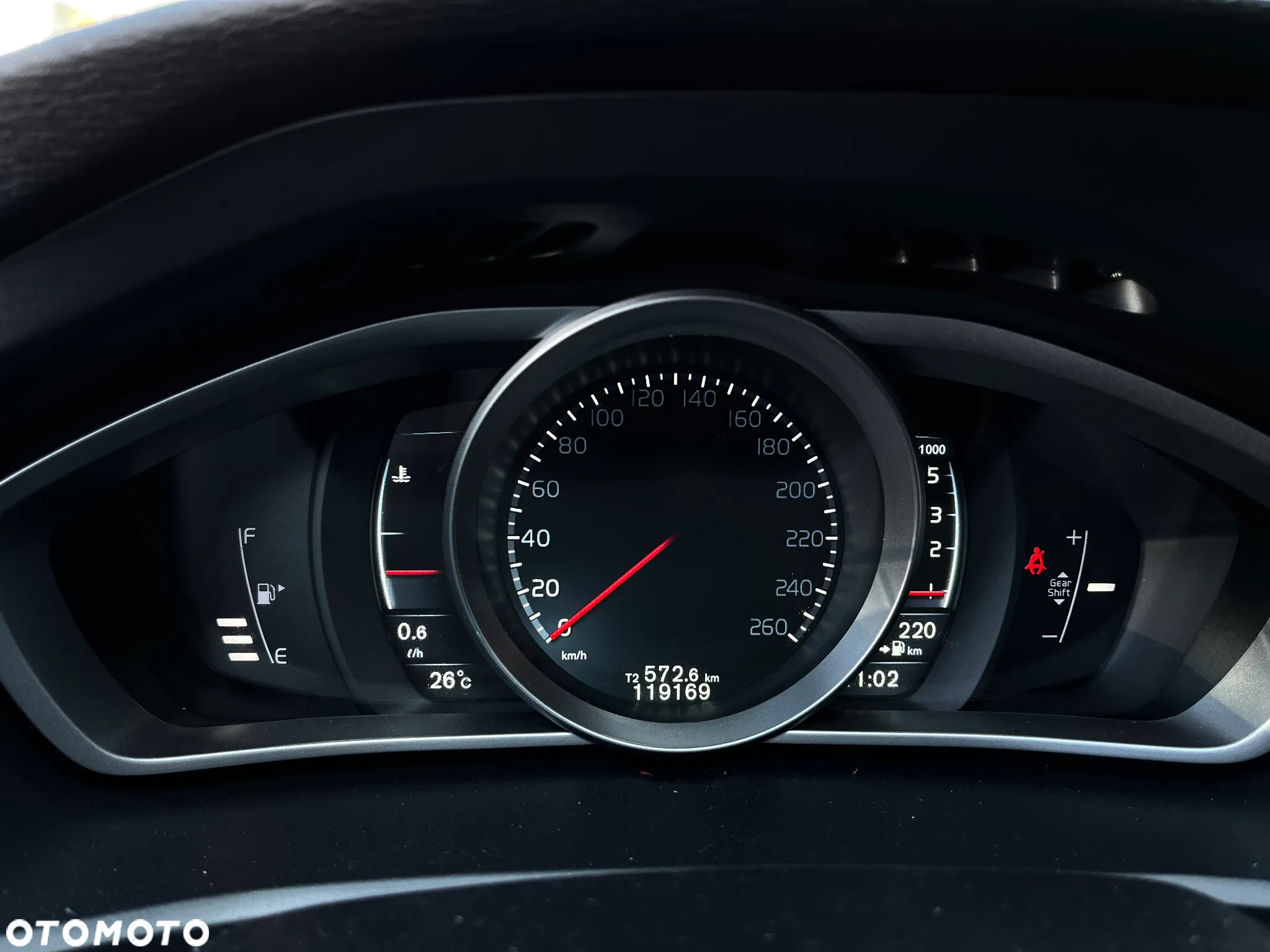 Volvo V40 D2 Drive-E Momentum - 16