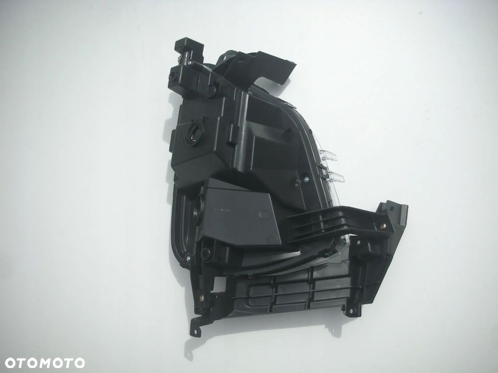 ECLIPSE CROSS 2017- HALOGEN + MOCOWANIE PRAWY - 3