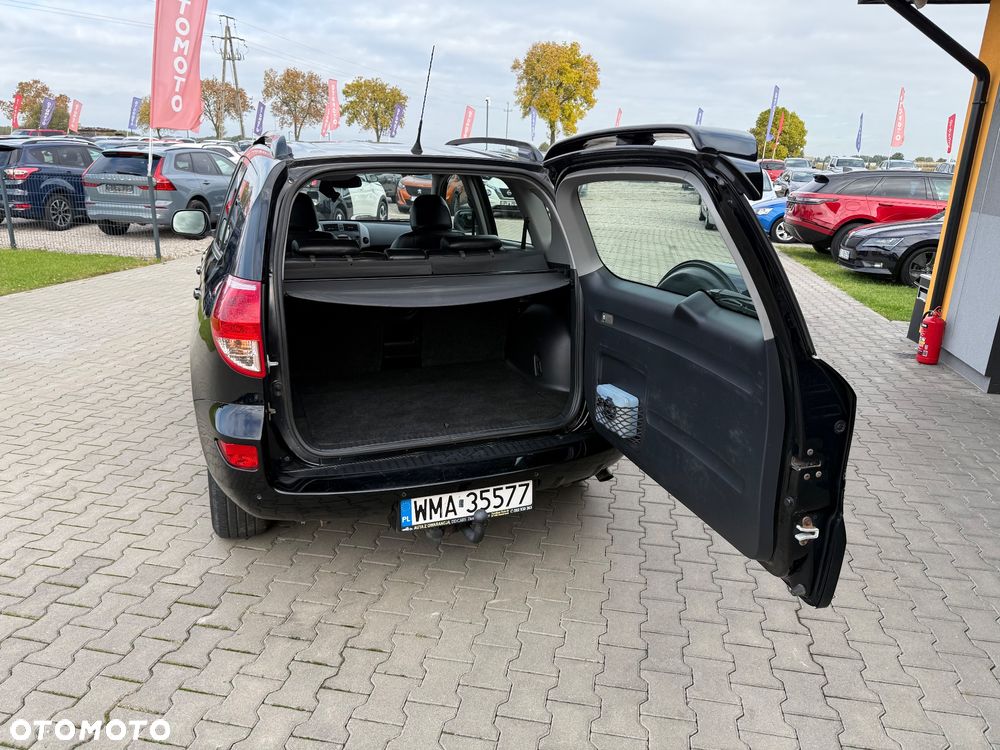 Toyota RAV4 2.2 D-4D Sol - 27