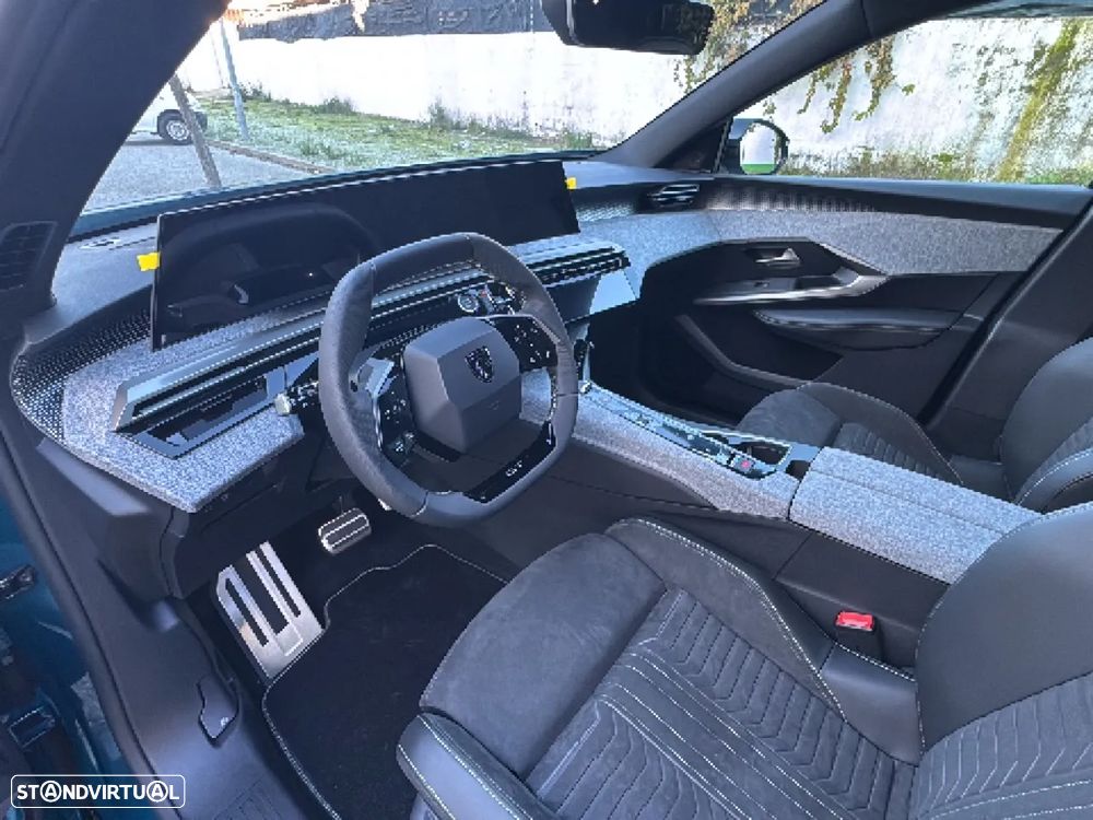 Peugeot E-3008 73 kWh Dual Motor Launch Edition - 12