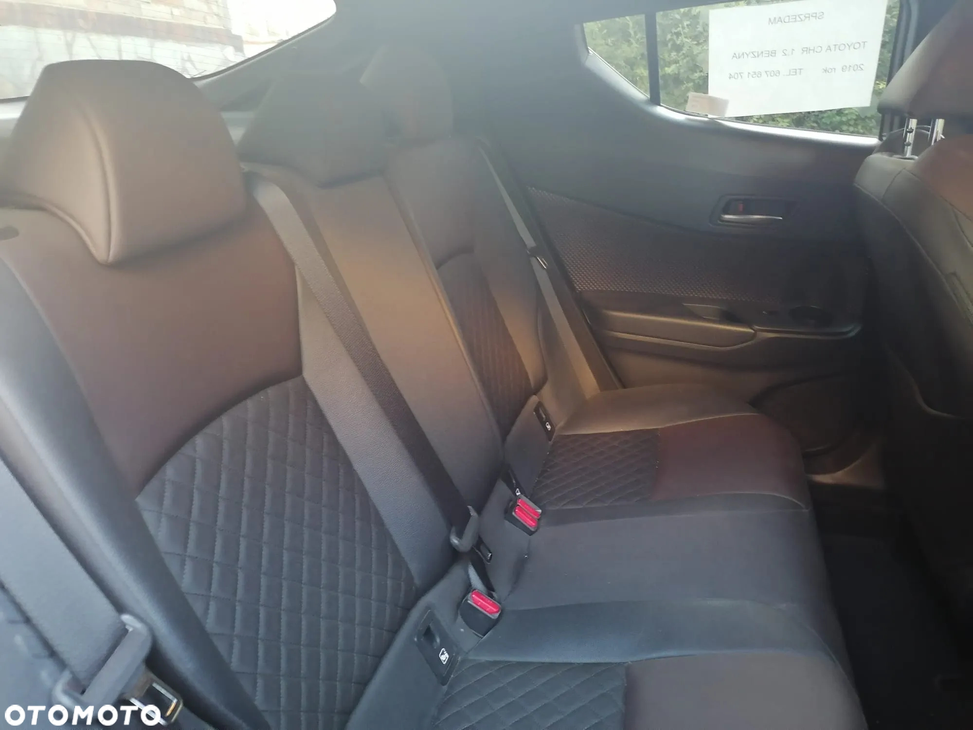 Toyota C-HR 1.2 T GPF Premium - 28