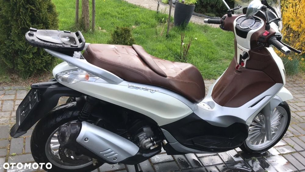 Piaggio Beverly 125 350  tarcza felga  siedzenie