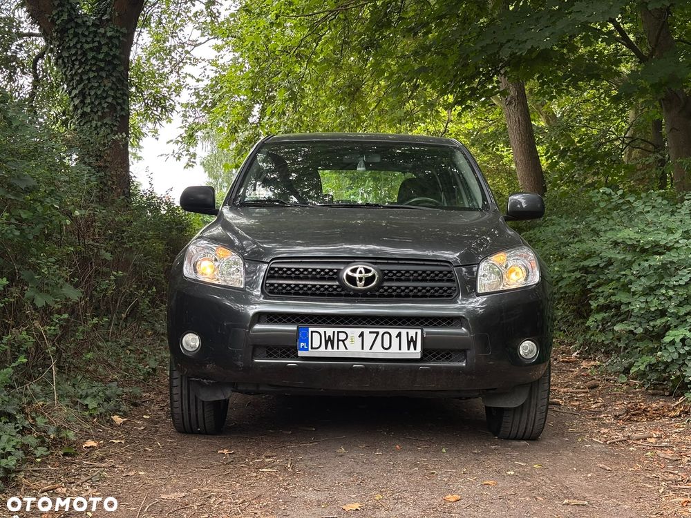 Toyota RAV4 2.2 D-4D 4x4 - 37