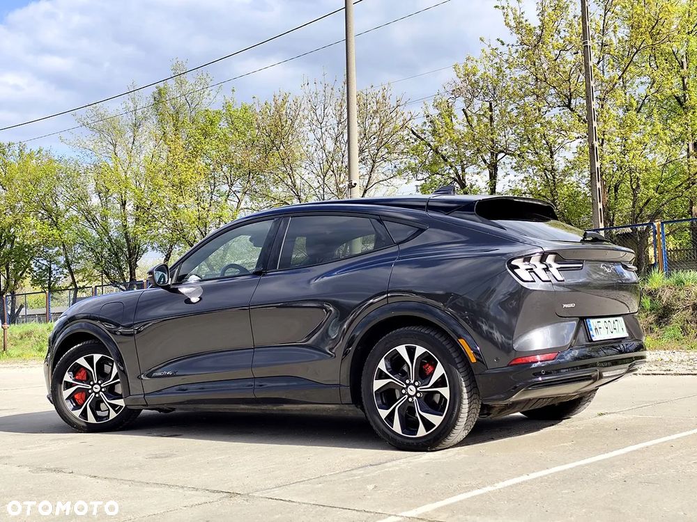 Ford Mustang Mach-E 91 kWh AWD Premium - 5