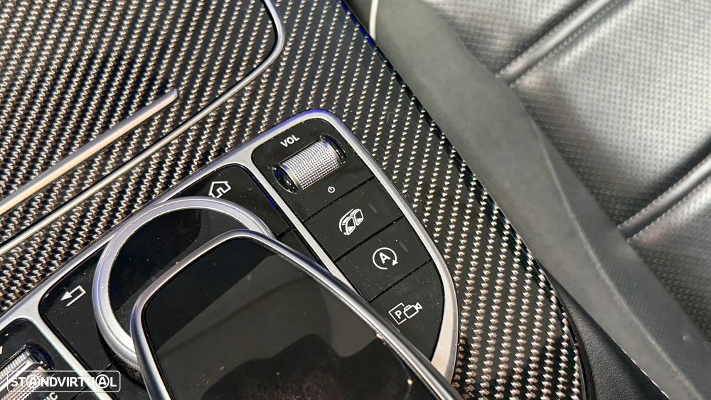 Mercedes-Benz E 63 AMG S 4Matic+ - 38