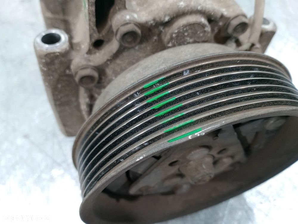 POMPA, SPRĘŻARKA KLIMATYZACJI RENAULT CLIO III 8200819568A 1.2 - 3