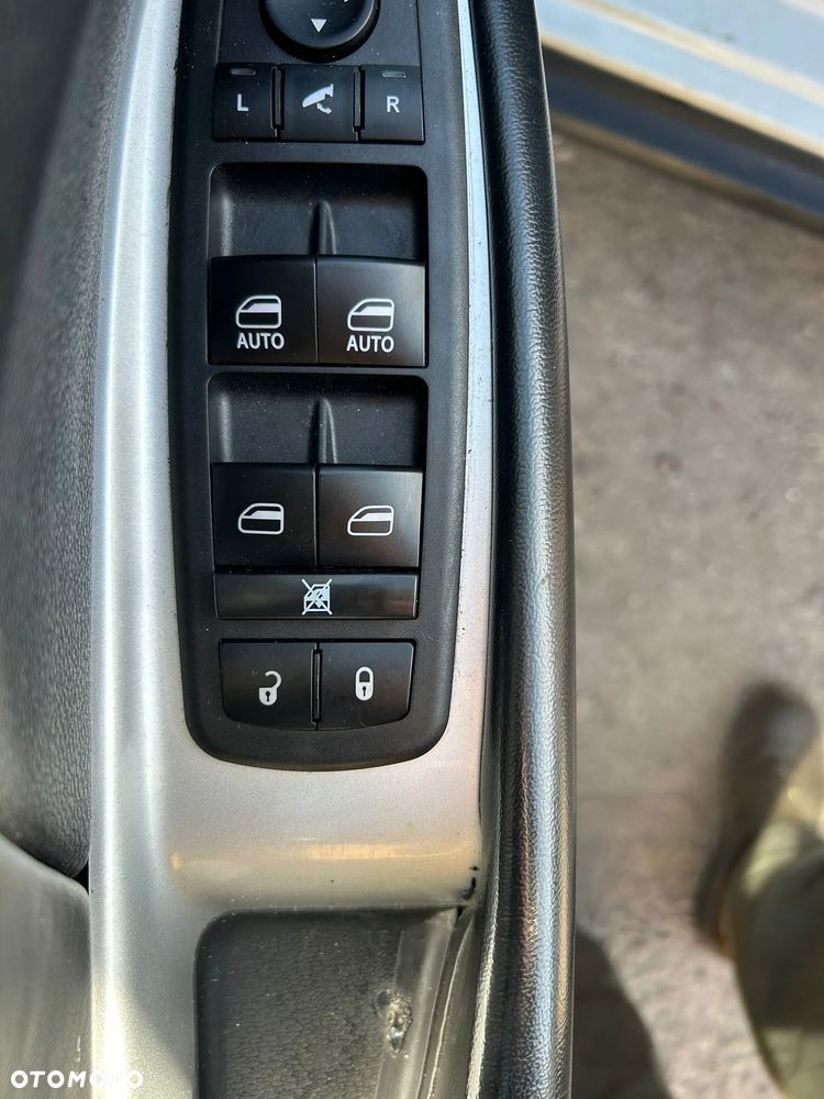Fiat Freemont 2.0 Multijet 16V DPF Automatik Allrad Lounge - 13