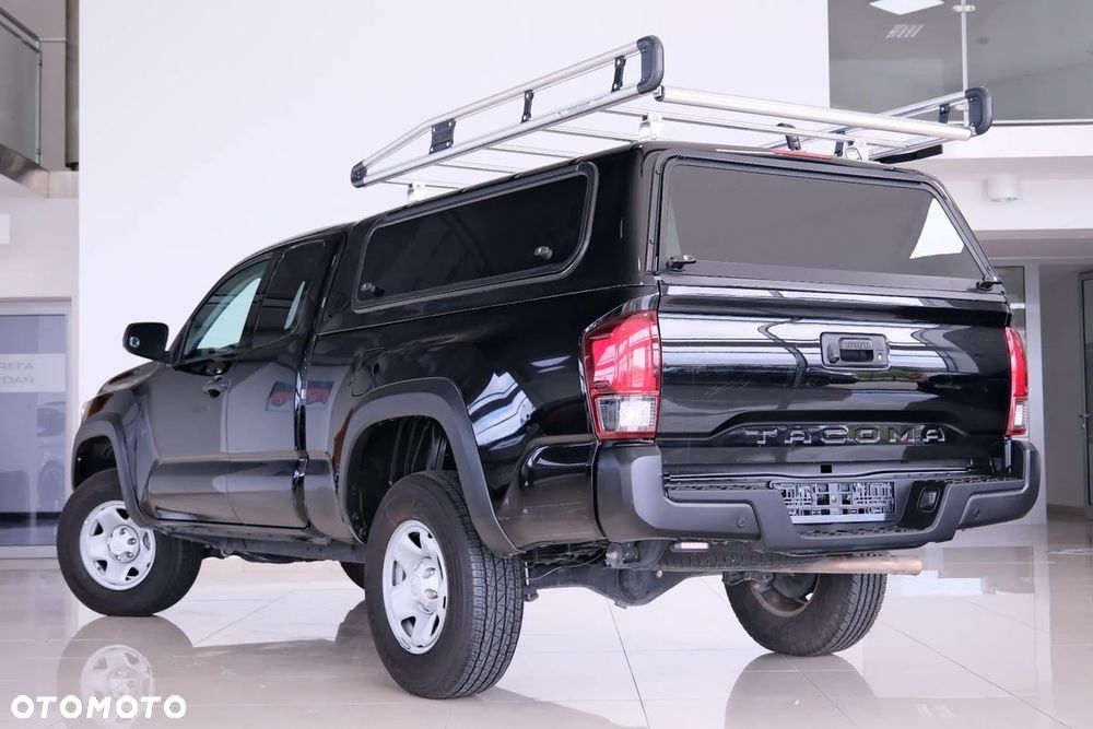 Toyota Tacoma - 10