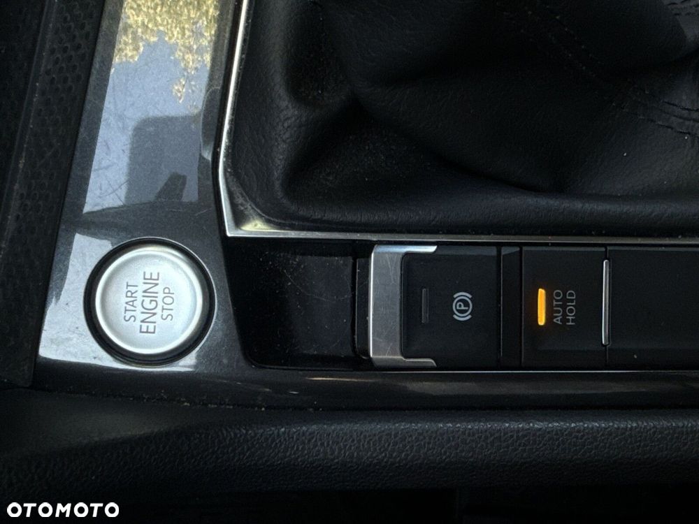 Volkswagen Tiguan Allspace - 21