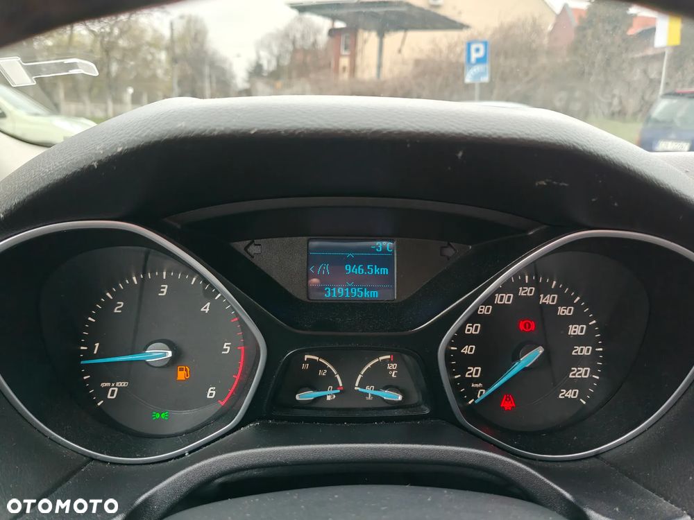 Ford Focus 1.6 TDCi DPF Champions Edition - 22
