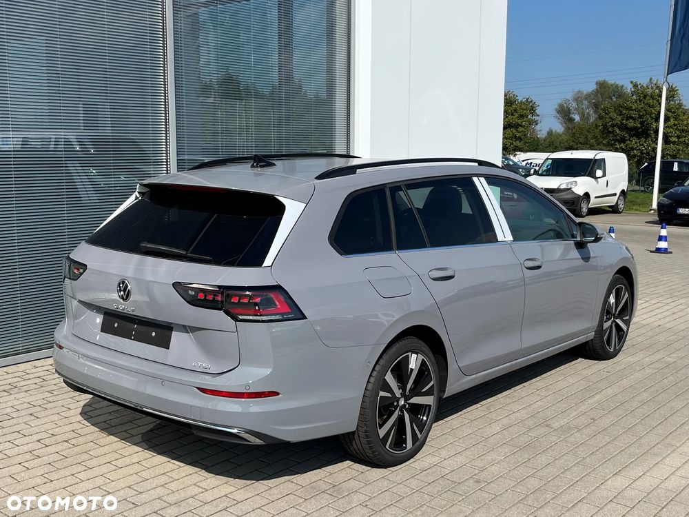 Volkswagen Golf - 4