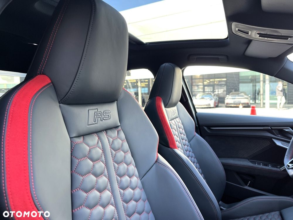 Audi RS3 Sportback - 12