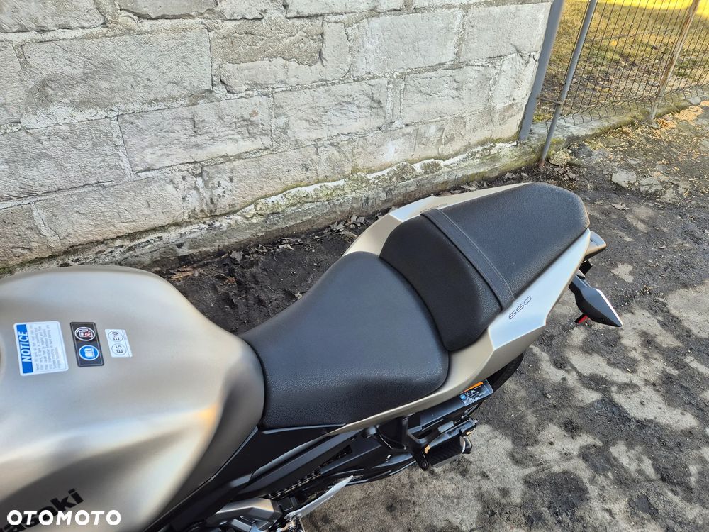 Kawasaki Z 650 - 10