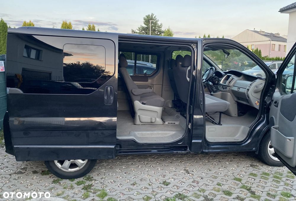 Opel Vivaro - 10