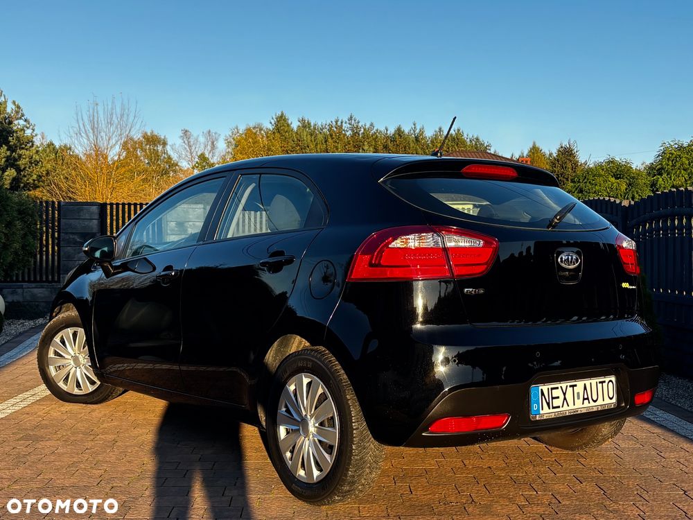 Kia Rio - 15