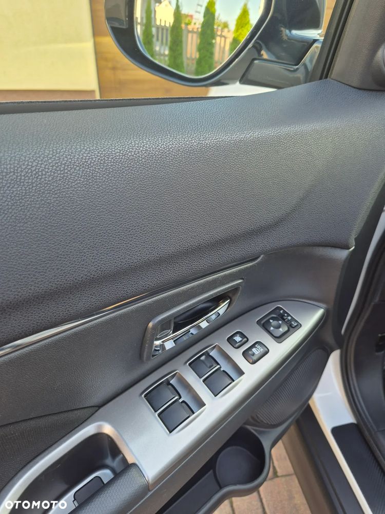 Mitsubishi ASX 1.6 Black Edition - 16