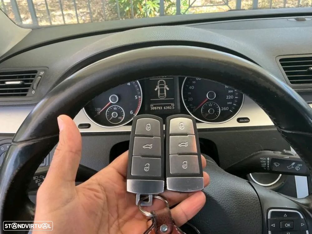 VW Passat - 12