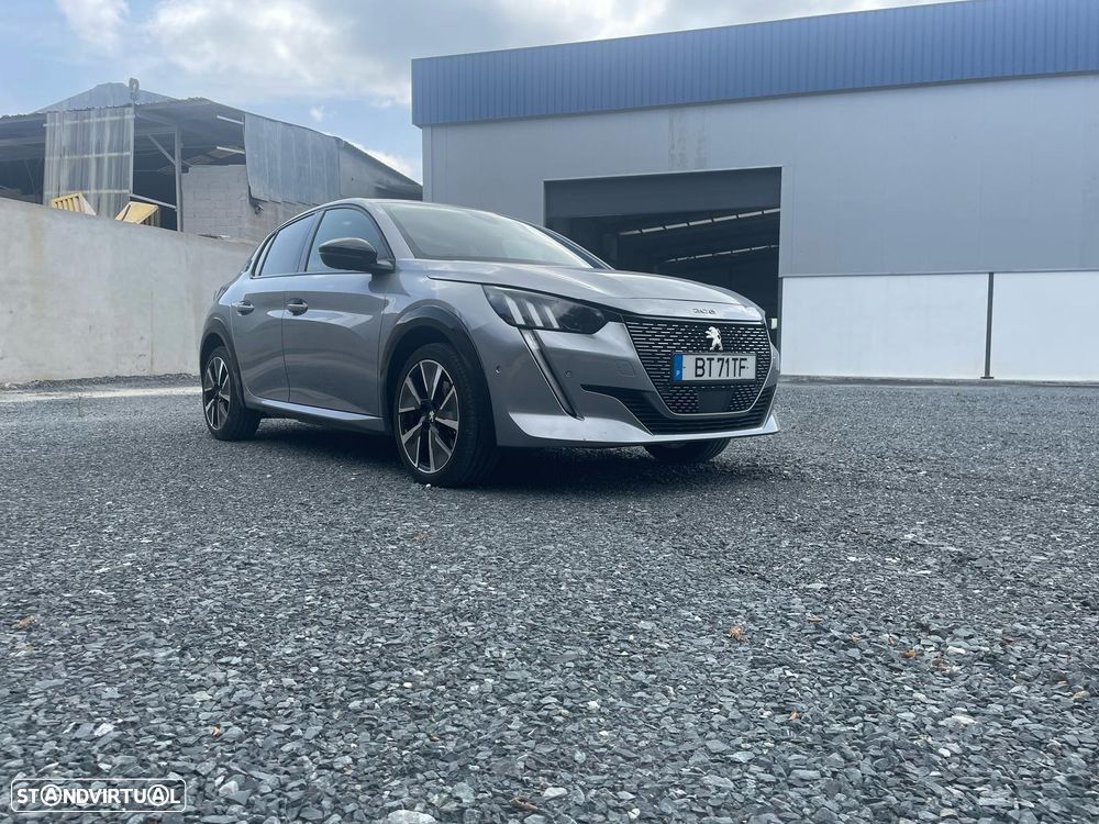 Peugeot e-208 GT - 2