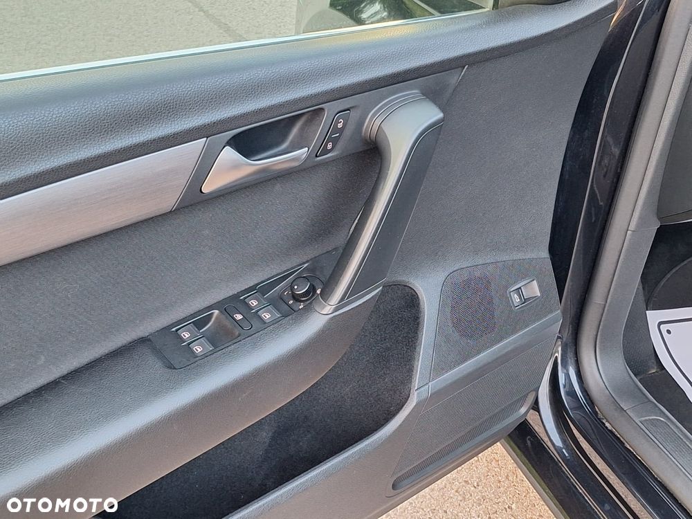 Volkswagen Passat 2.0 TDI Highline DSG - 30