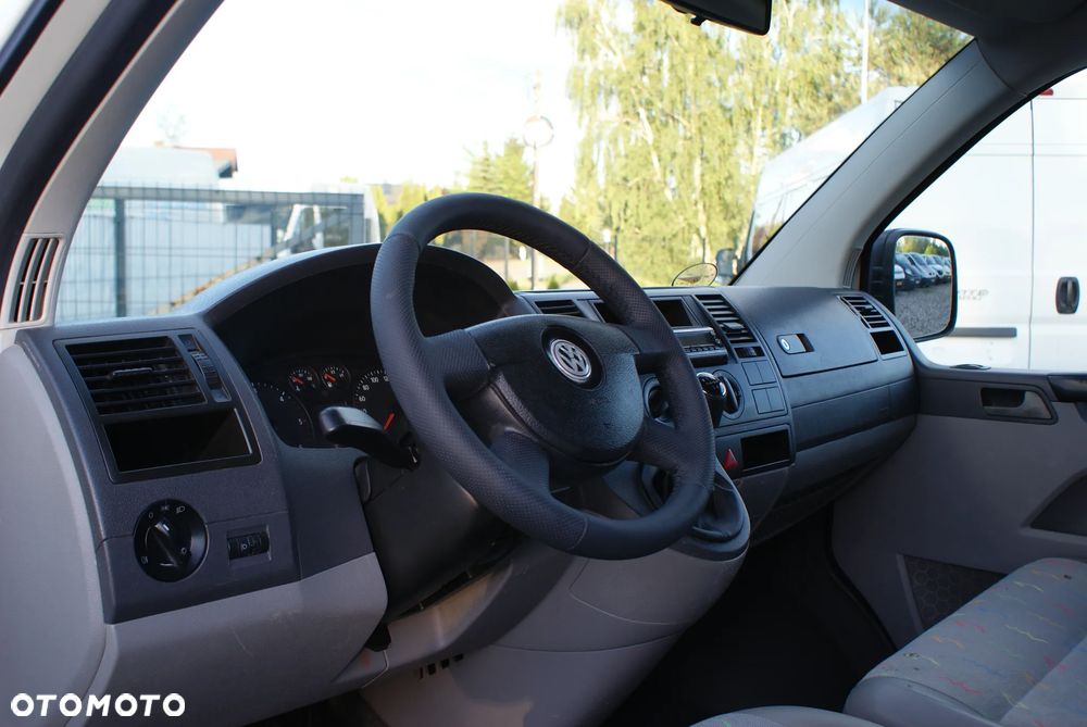 Volkswagen Transporter T5 - 18