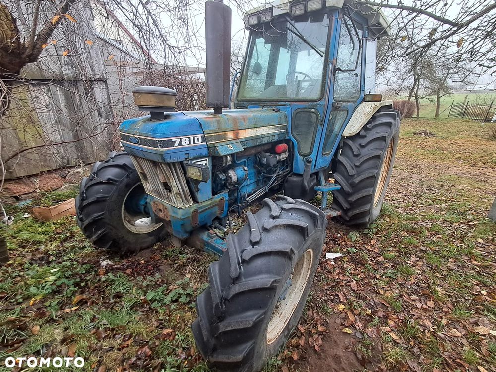 Ford 7810 - 1