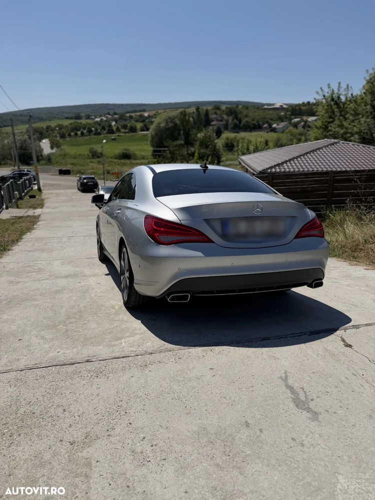 Mercedes-Benz CLA 180 - 4