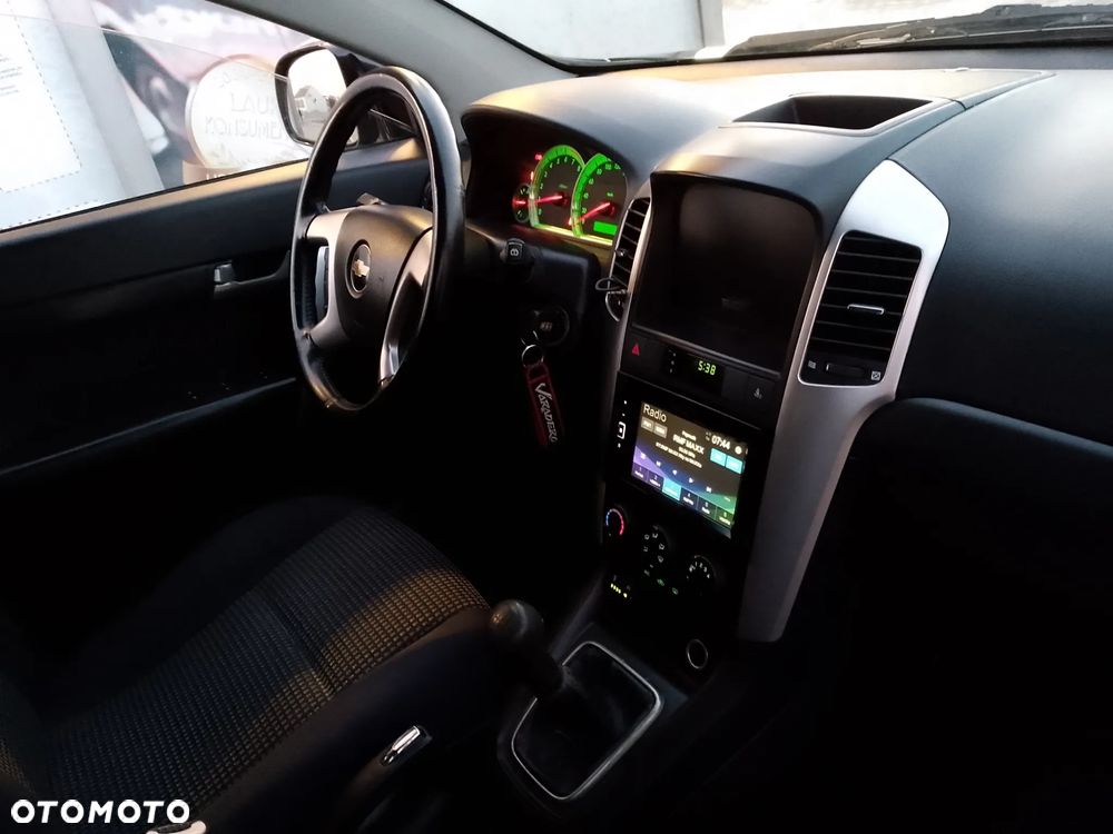 Chevrolet Captiva 2.4 2WD 5 Sitzer LS - 23