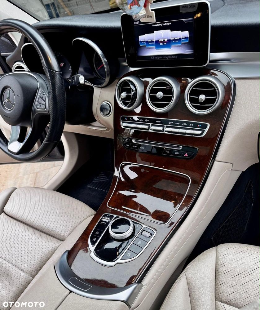 Mercedes-Benz GLC 300 4Matic 9G-TRONIC - 9