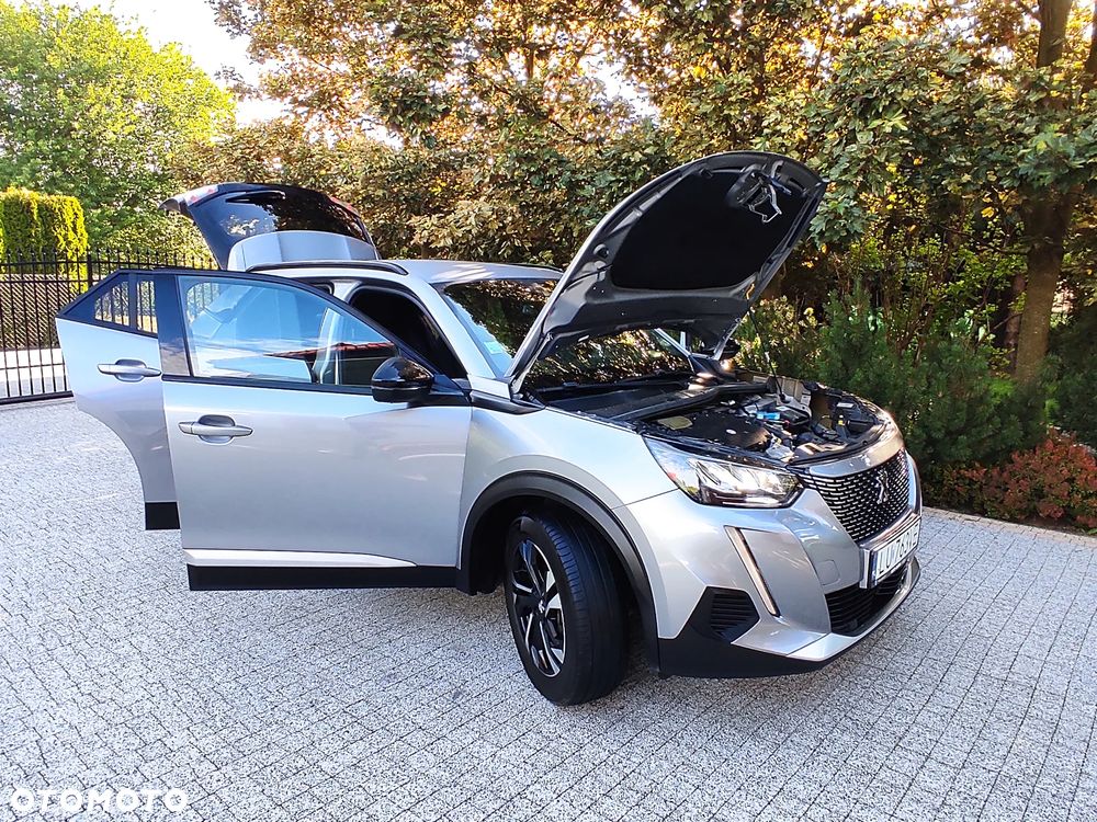 Peugeot 2008 1.5 BlueHDi Allure S&S EAT8 - 17