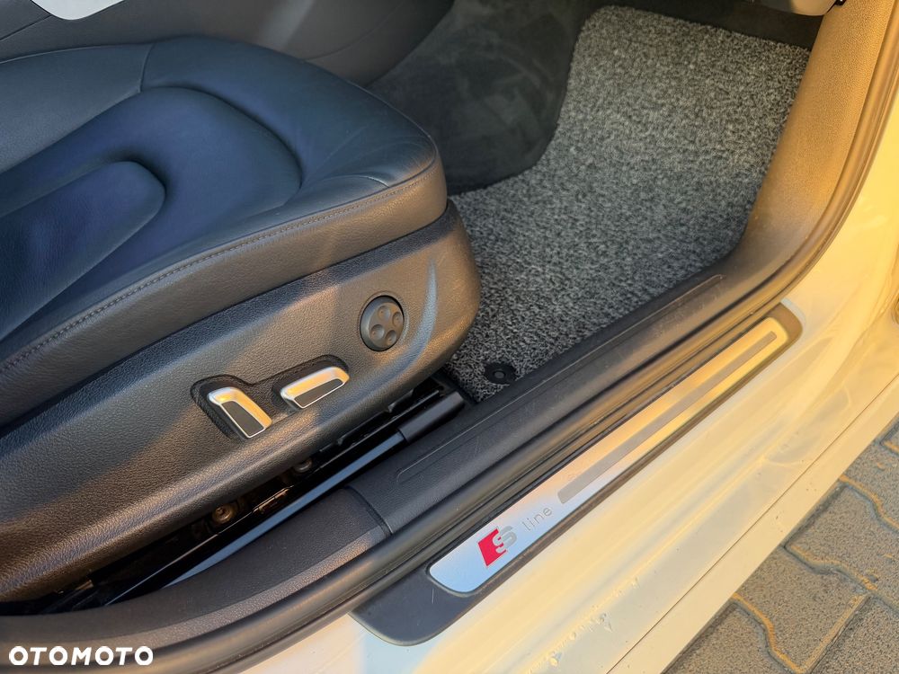 Audi A4 Limousine 2.0 TDI clean diesel Quattro S tronic - 17