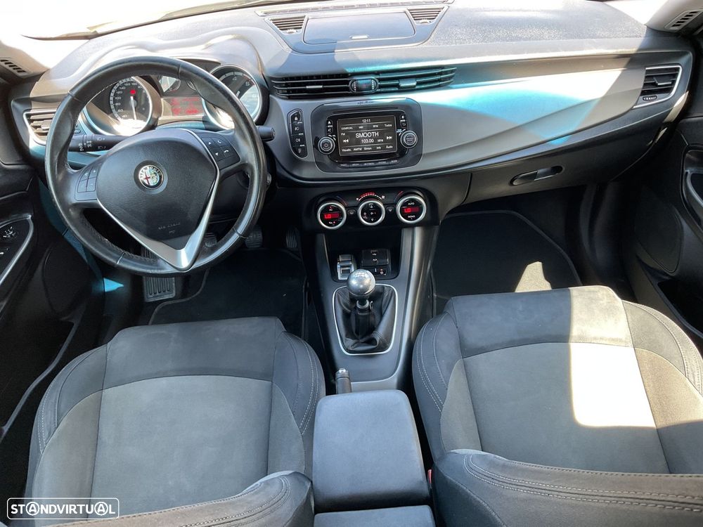 Alfa Romeo Giulietta 1.6 JTDM Exclusive - 22