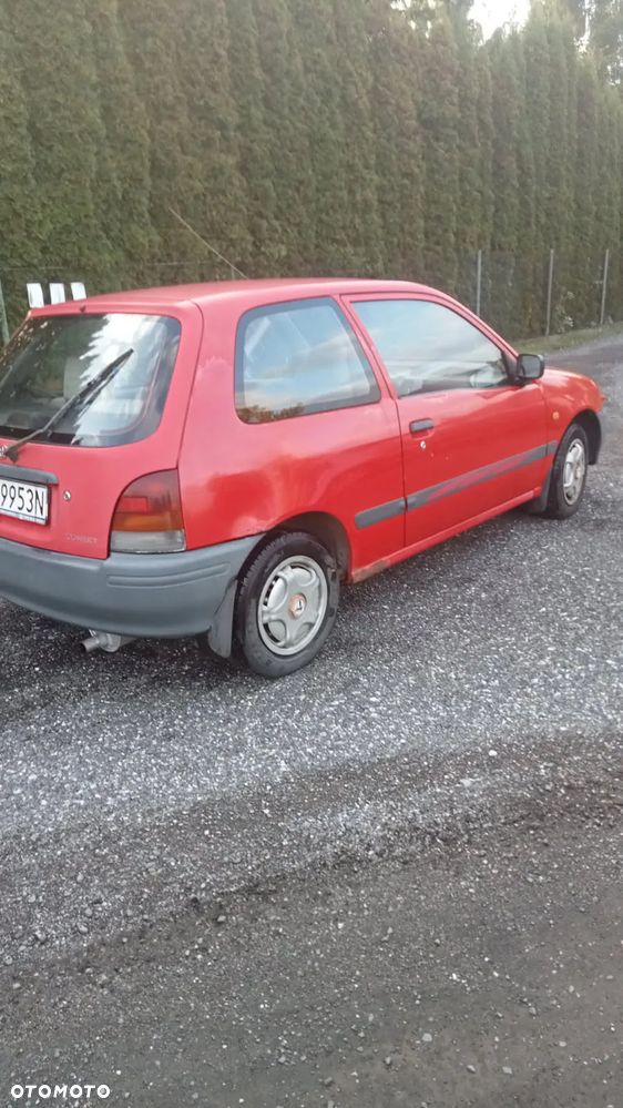 Toyota Starlet 1.4 - 3