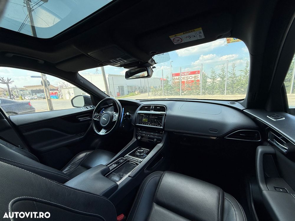 Jaguar F-Pace 20d Aut. R-Sport - 21
